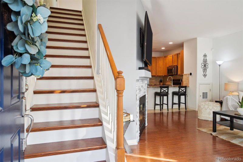 8355 Stonybridge Cir, Highlands Ranch, CO 80126