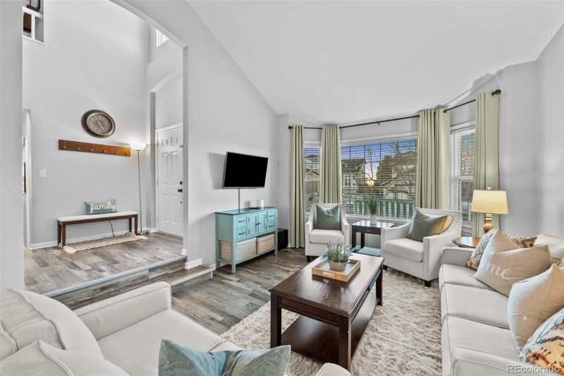 8701 Aberdeen Cir, Highlands Ranch, CO 80130