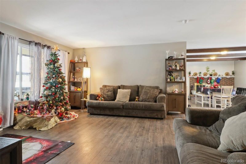 15351 E 8th Ave, Aurora, CO 80011