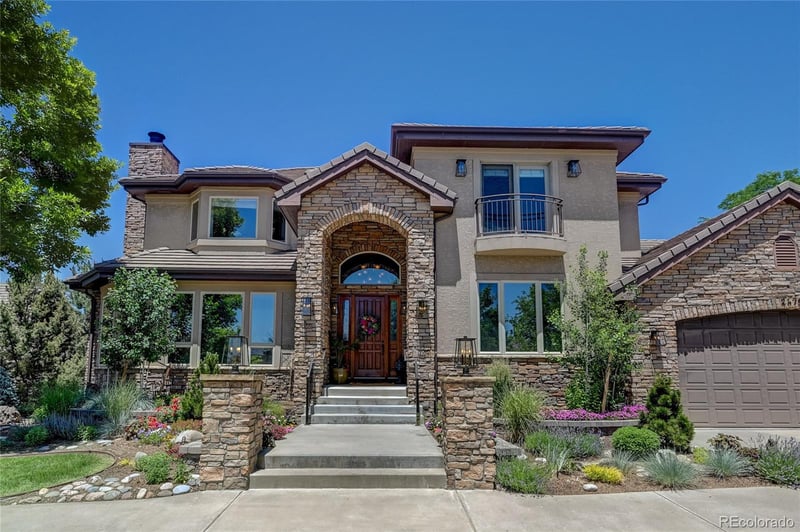 2471 W Peakview Ct, Littleton, CO 80120