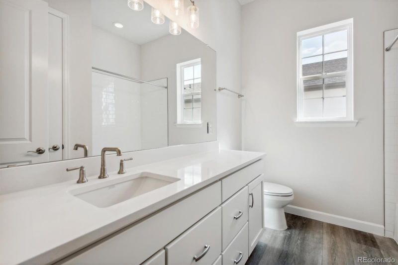 3995 N Irvington St, Aurora, CO 80019