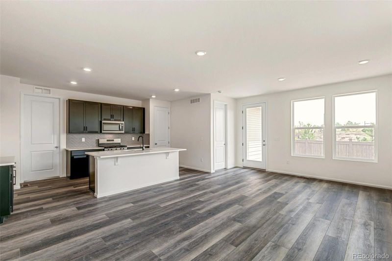 3352 Boral Owl Dr, Brighton, CO 80601
