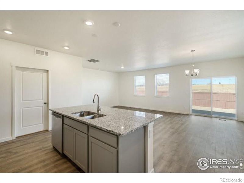 2655 Wren Dr, Johnstown, CO 80534