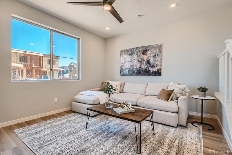 27722 E 1st Ave, Aurora, CO 80018