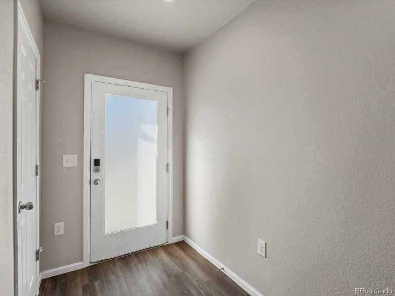 13736 Via Varra, Broomfield, CO 80020
