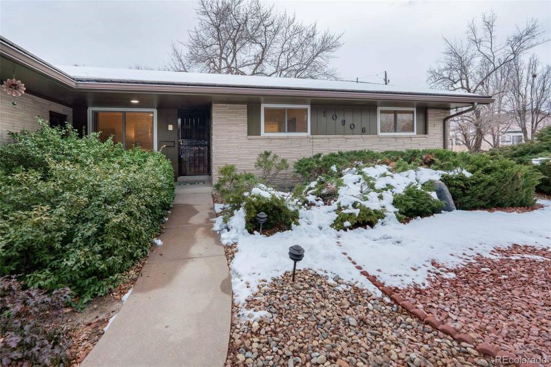10906 E Mexico Ave, Aurora, CO 80012