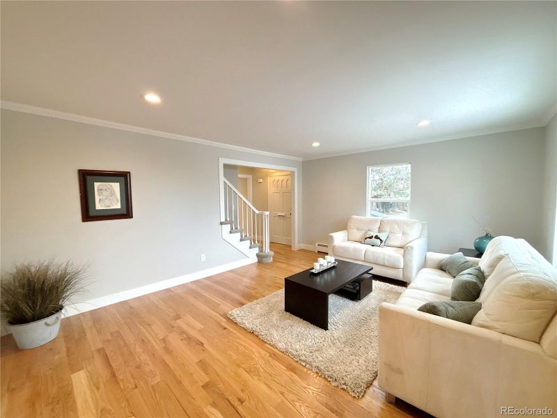 6150 S Ivanhoe St, Centennial, CO 80111