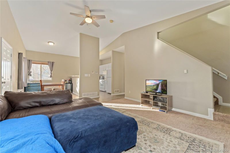 2615 Devonshire Ct, Thornton, CO 80229