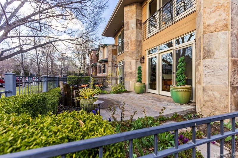 330 Saint Paul St, Denver, CO 80206