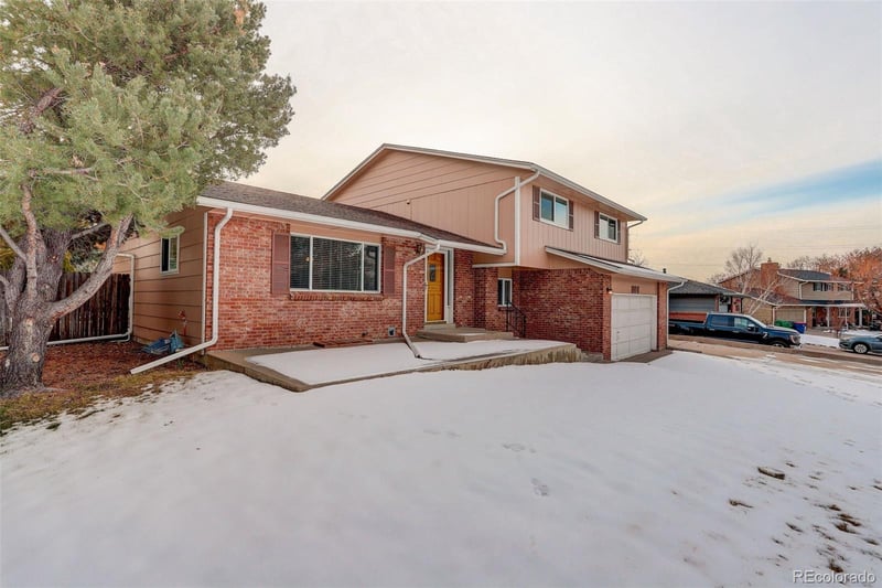 808 Mercury Cir, Littleton, CO 80124