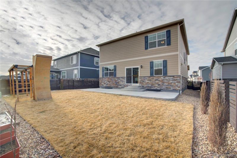 6 N Vandriver Way, Aurora, CO 80018