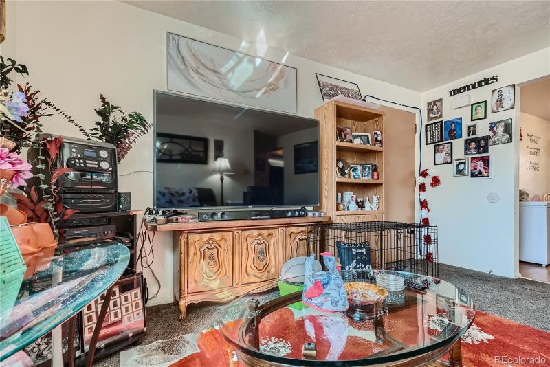 6712 W 51st Ave, Arvada, CO 80002