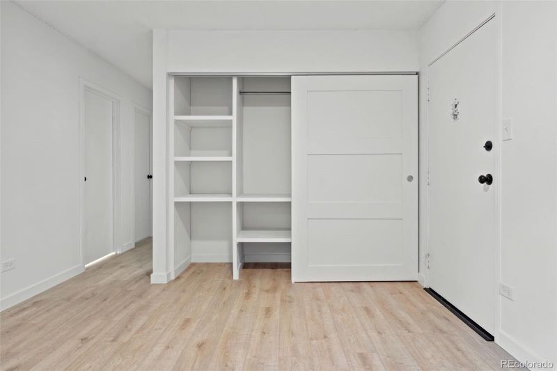 2231 S Vaughn Way #104B, Aurora, CO 80014