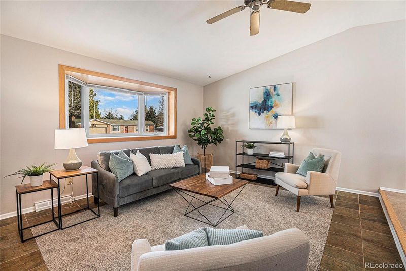 7127 S Fairfax Ct, Centennial, CO 80122