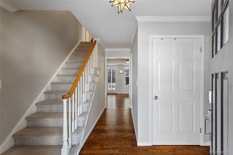 6964 E Geddes Pl, Centennial, CO 80112