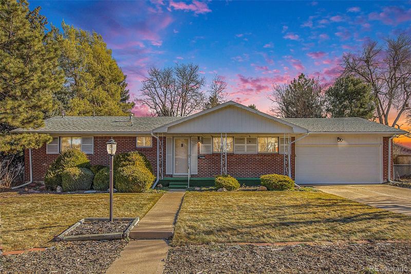 7284 S Logan St, Centennial, CO 80122