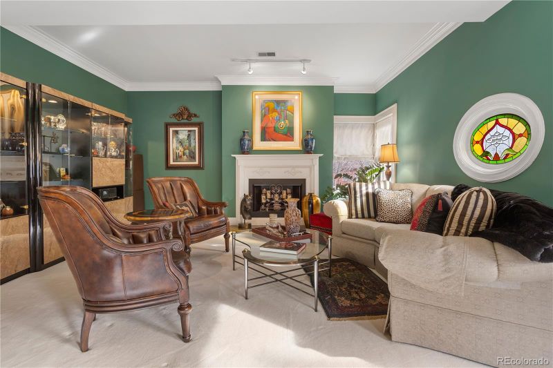 999 N Emerson St #5, Denver, CO 80218