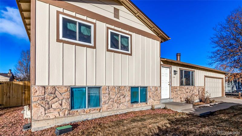 11094 Clermont Dr, Thornton, CO 80233