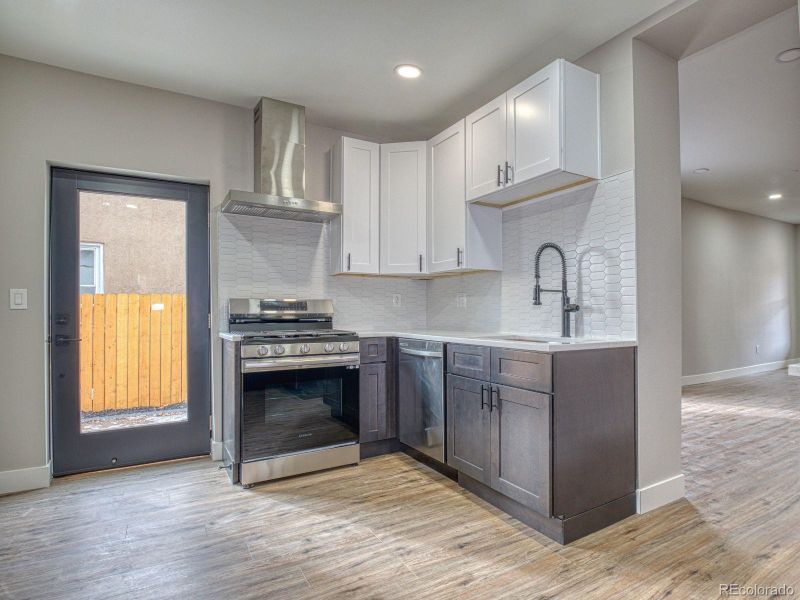 4246 Lipan St, Denver, CO 80211