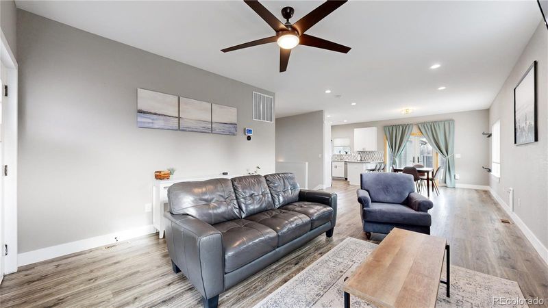 854 S Wolff St, Denver, CO 80219