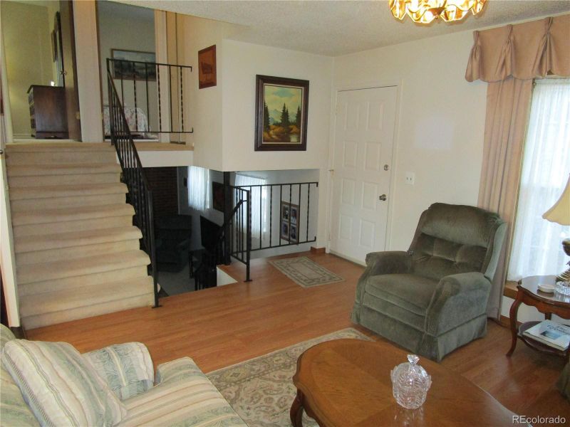 1477 S Lewiston St, Aurora, CO 80017