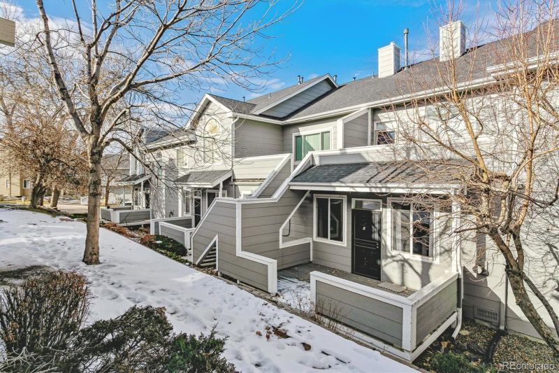 1050 S Walden Way #106, Aurora, CO 80017