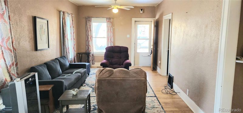 1210 W 18th St, Pueblo, CO 81003
