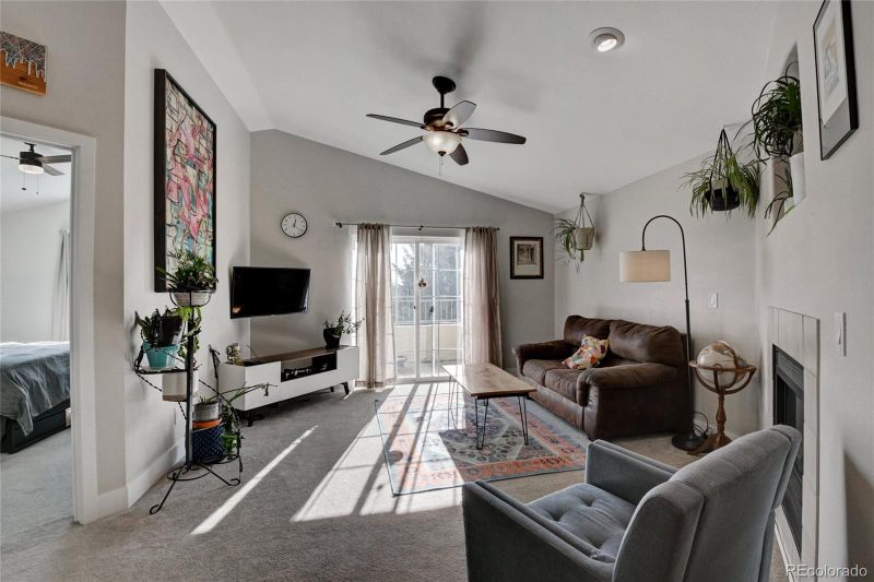 8707 E Dry Creek Rd #1822, Centennial, CO 80112