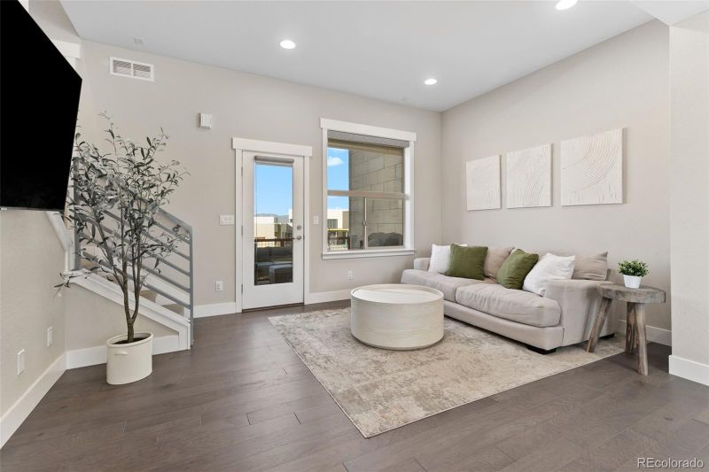 5672 Galena St, Denver, CO 80238
