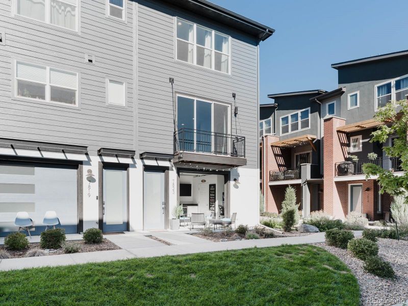 7823 W 43rd Pl, Wheat Ridge, CO 80033