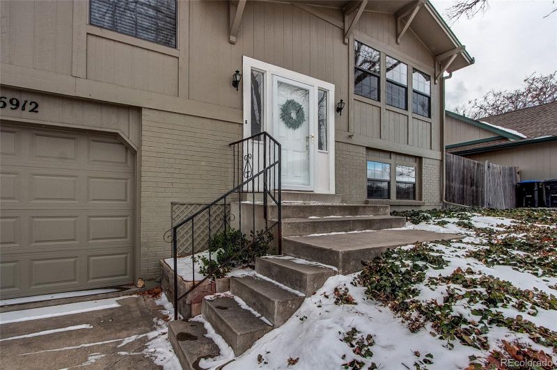 6912 W 81st Ave, Arvada, CO 80003