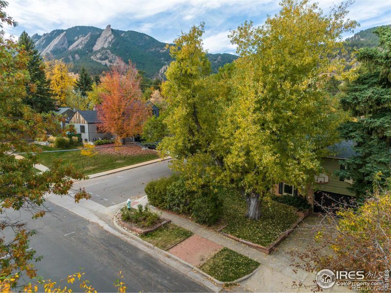 875 Aurora Ave, Boulder, CO 80302