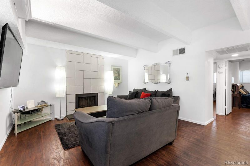 384 S Ironton St #107, Aurora, CO 80012