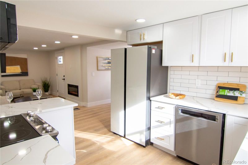 3747 S Lincoln St, Englewood, CO 80113