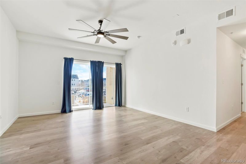 15700 E Jamison Dr #201, Englewood, CO 80112