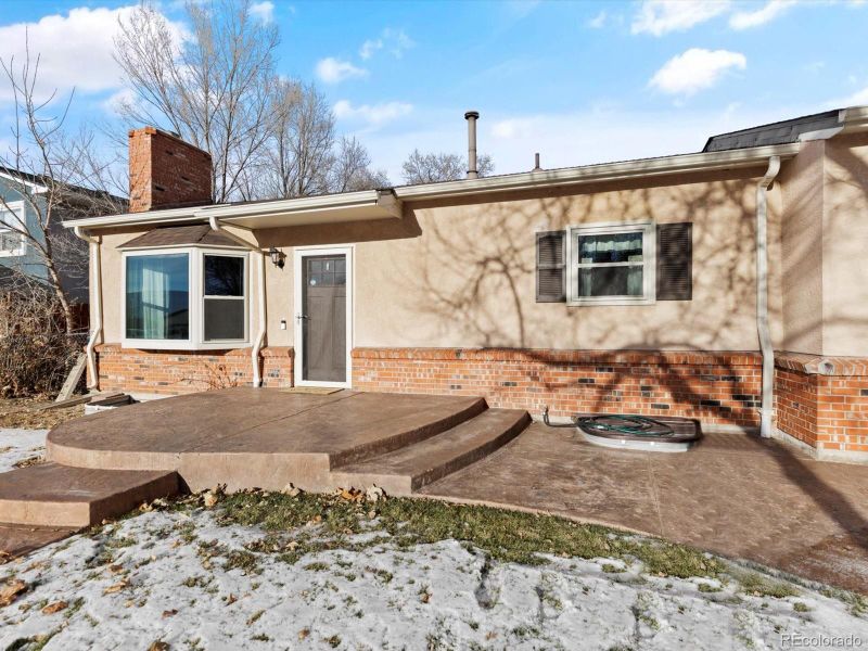 4922 Dewar Dr, Colorado Springs, CO 80916