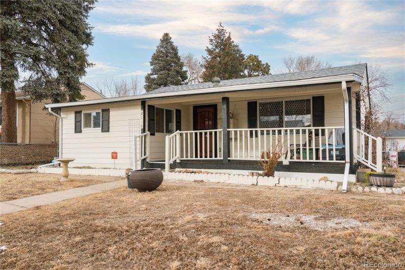 2116 Salt Dr, Colorado Springs, CO 80910