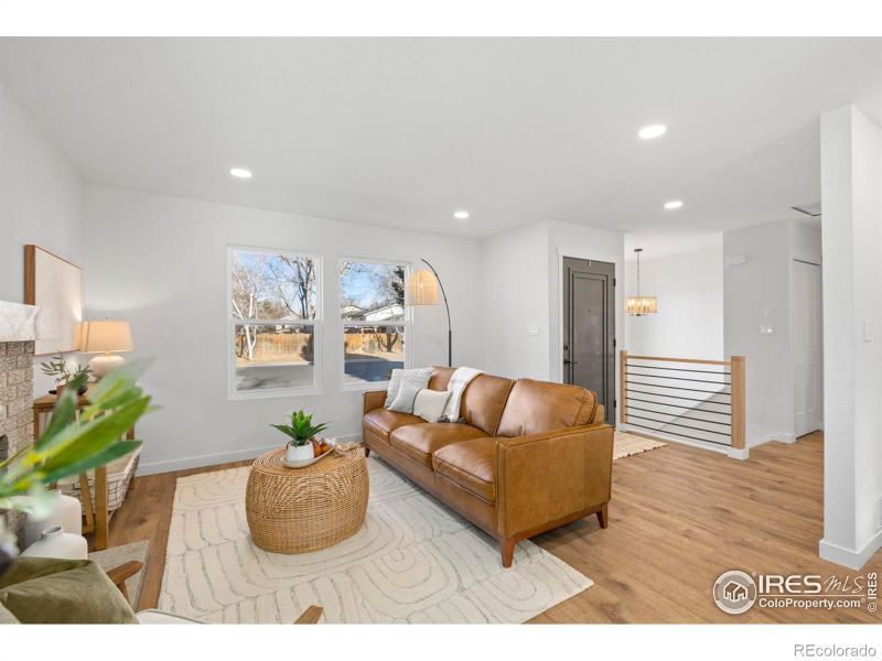 843 Kingston Dr, Fort Collins, CO 80525