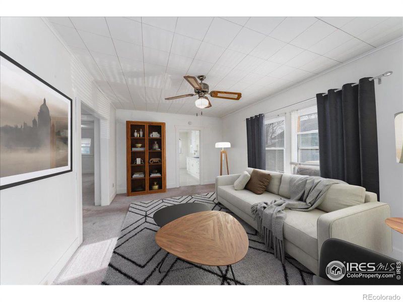 17 S Greeley Ave, Johnstown, CO 80534