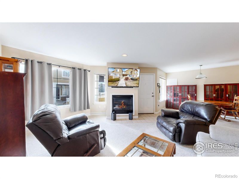 805 Summer Hawk Dr #J59, Longmont, CO 80504