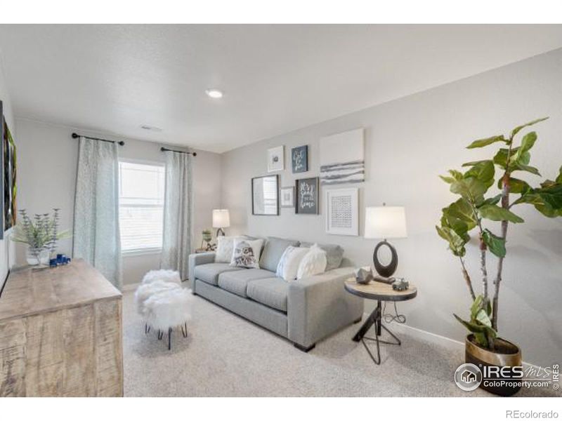 4695 Lynxes Way, Johnstown, CO 80534