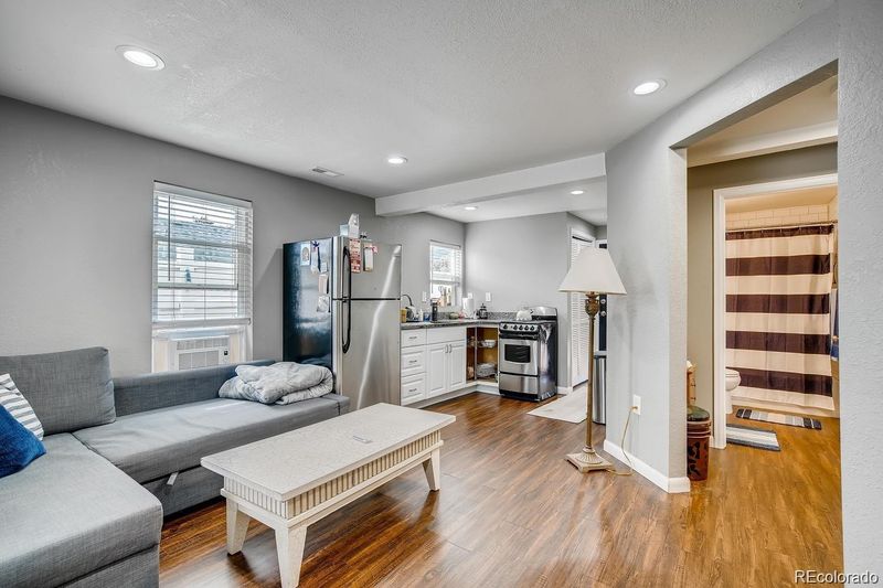 3296 S Washington St, Englewood, CO 80113