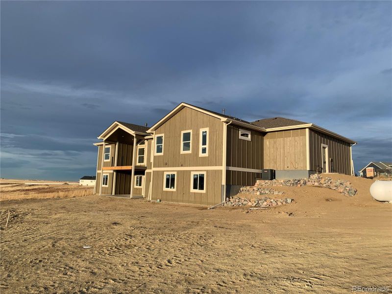 39100 E 145th Ct, Keenesburg, CO 80643