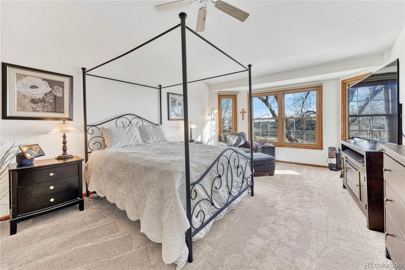 4822 Greenwich Dr, Highlands Ranch, CO 80130