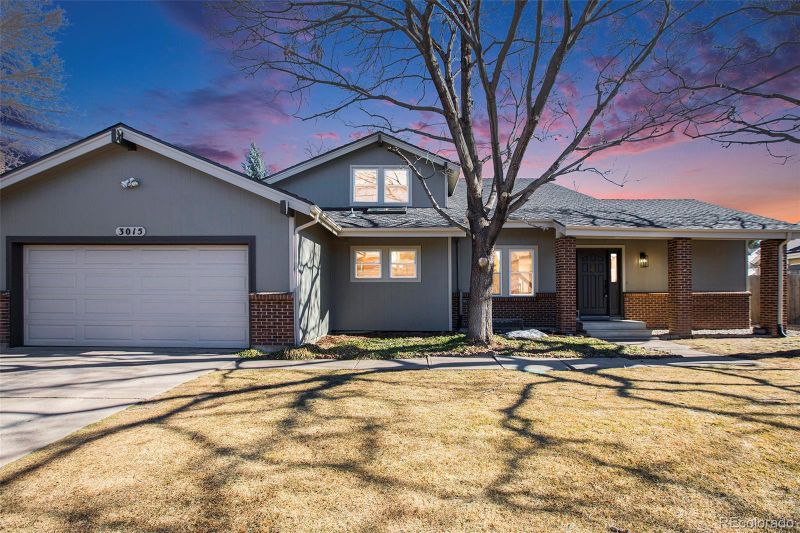 3015 E Hinsdale Ave, Centennial, CO 80122