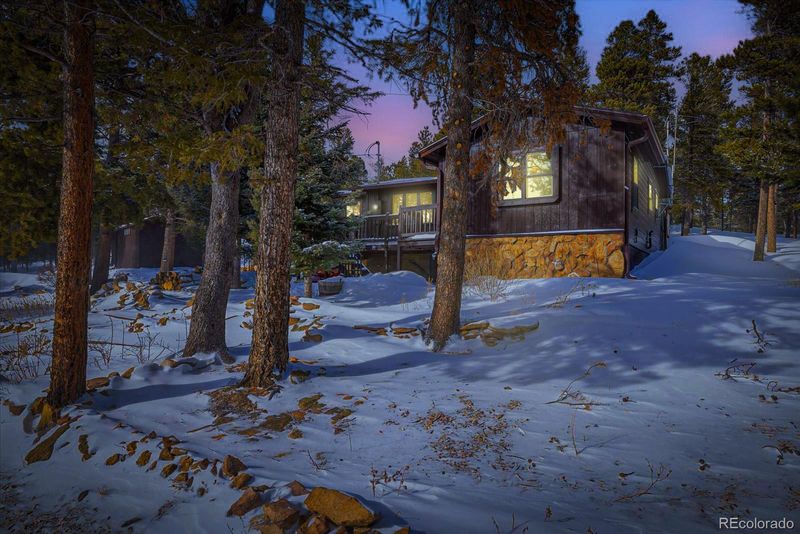 34081 Skyline Dr, Golden, CO 80403