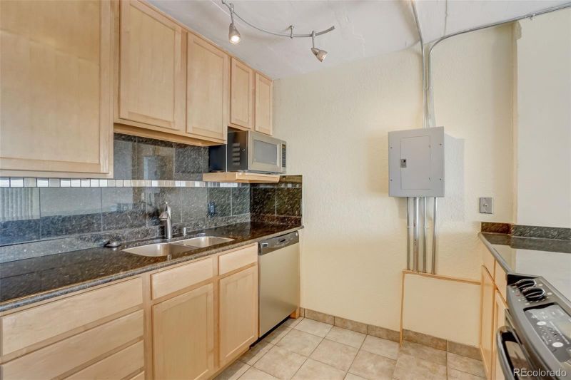 1020 15th St #26M, Denver, CO 80202