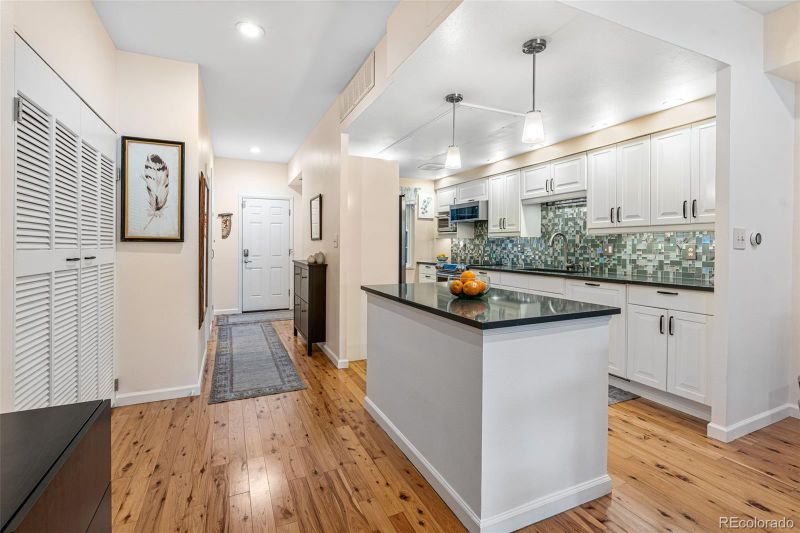 7250 Eastmoor Dr #116, Denver, CO 80237