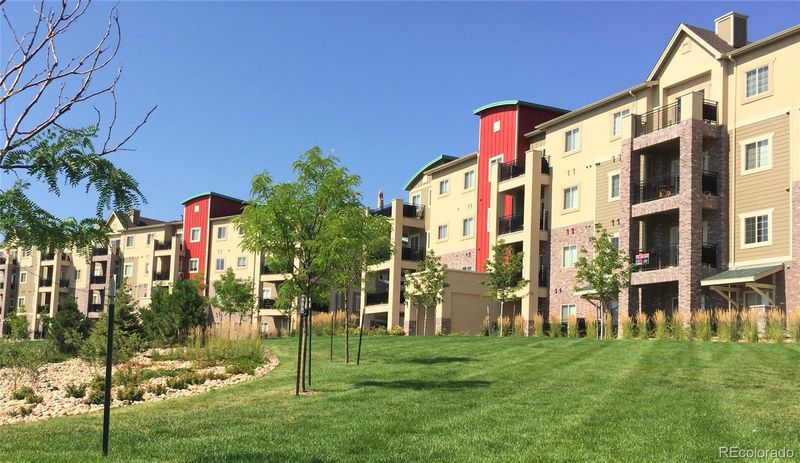 725 Elmhurst Dr #205, Highlands Ranch, CO 80129