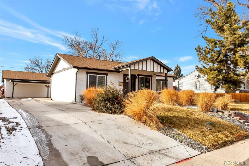 1175 S Vrain St, Denver, CO 80219